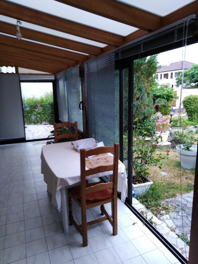 بورج Chez Myla Chambre Avec Tv Ecran Plat Et Salle De Bain Privative المظهر الخارجي الصورة